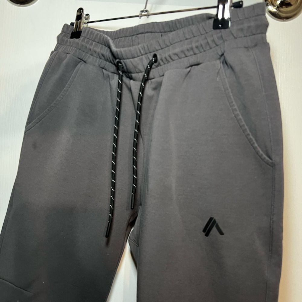 Alphalete Gray Women's Leggings